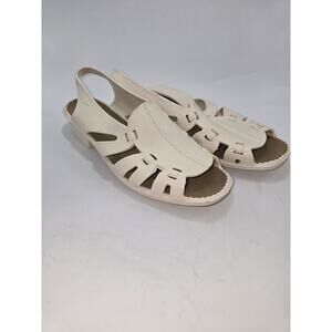 Happy Feet Vintage 70s Low Heel Strap Sandals in white Size‎ 8.5/26